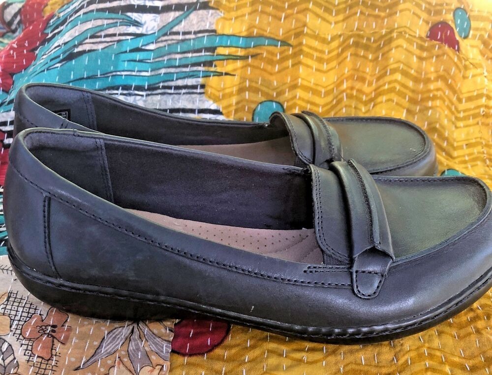 Clarks Ashland Lily Loafers Womens 9.5M  Navy Blue Leather Slip On Comfort